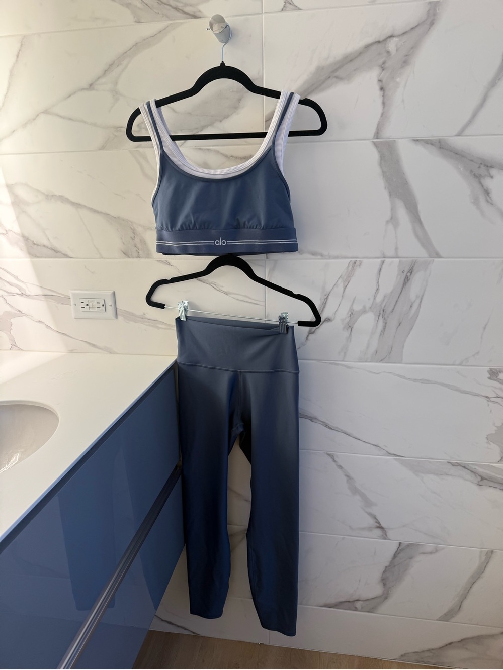 Alo Sports Bra and Leggings Set